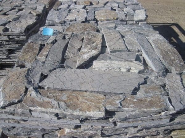 Glacier Ridge Natural Thin Stone Veneer Stock Pallet