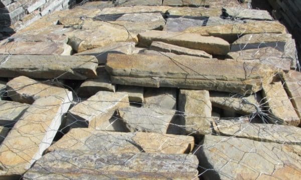 Montana Natural Thin Stone Veneer Flats Standard Pallet Close Up