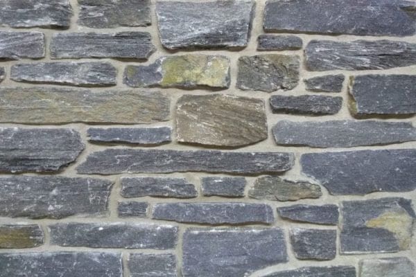 Dark tone, low height real ledgestone veneer