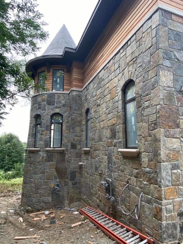 Custom Castle Rock McGregor Real Thin Stone Veneer Home Exterior