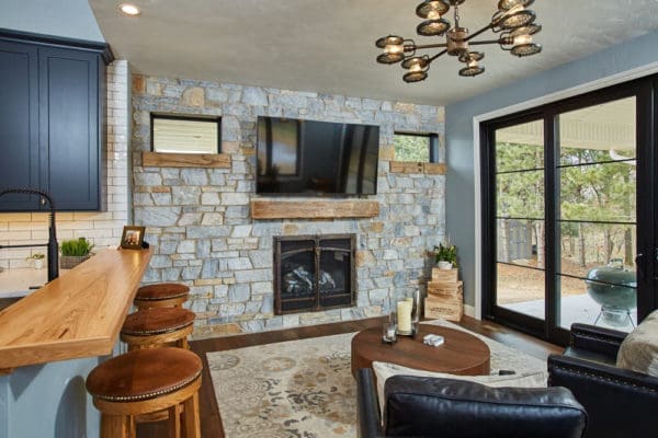 Interior wall and fireplace with Chamberlain real stone veneer