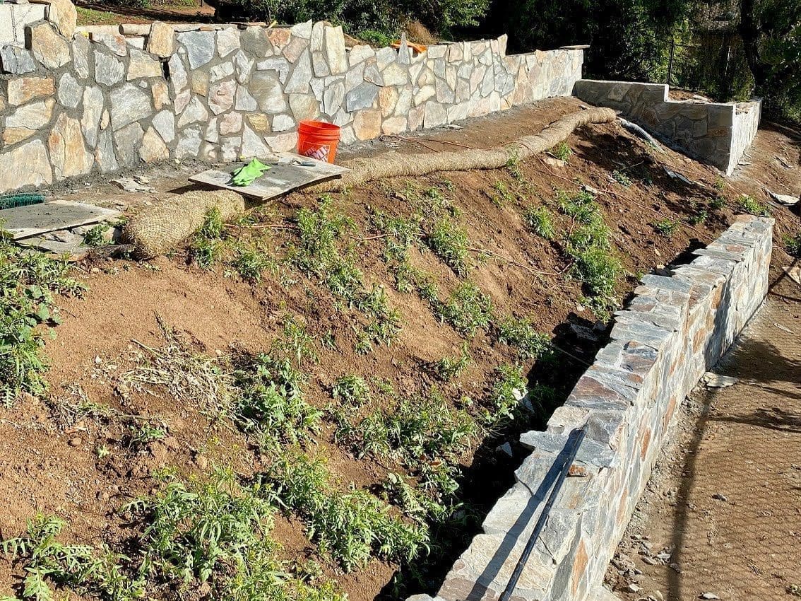 Real stone veneer used on a retaining wall