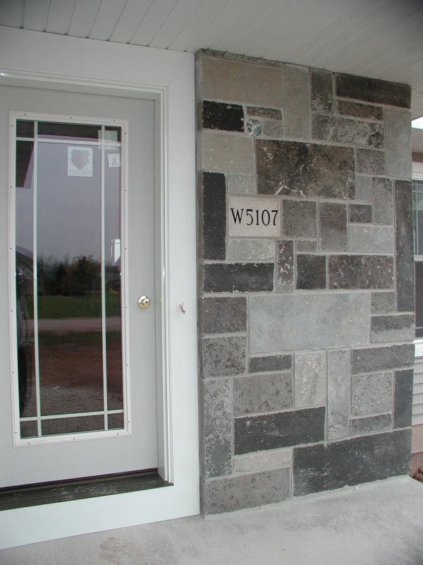 Front entrance accent wall with Galaxy and Fond du Lac natural stone veneer
