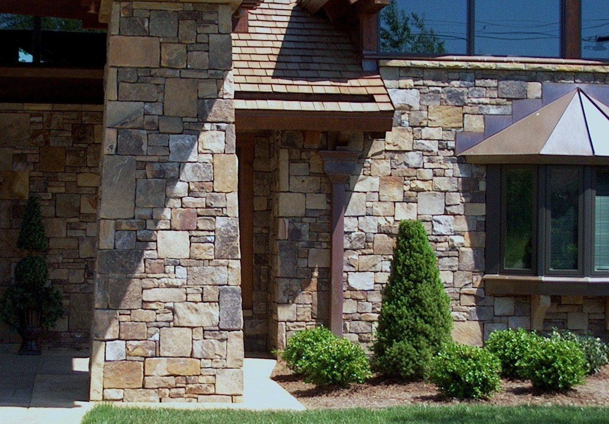 Exterior home siding with Saguaro ashlar style real thin stone veneer