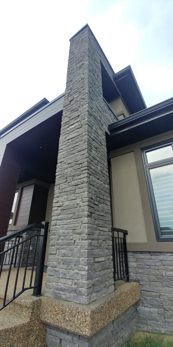 Everett Natural Stone Veneer Pillar