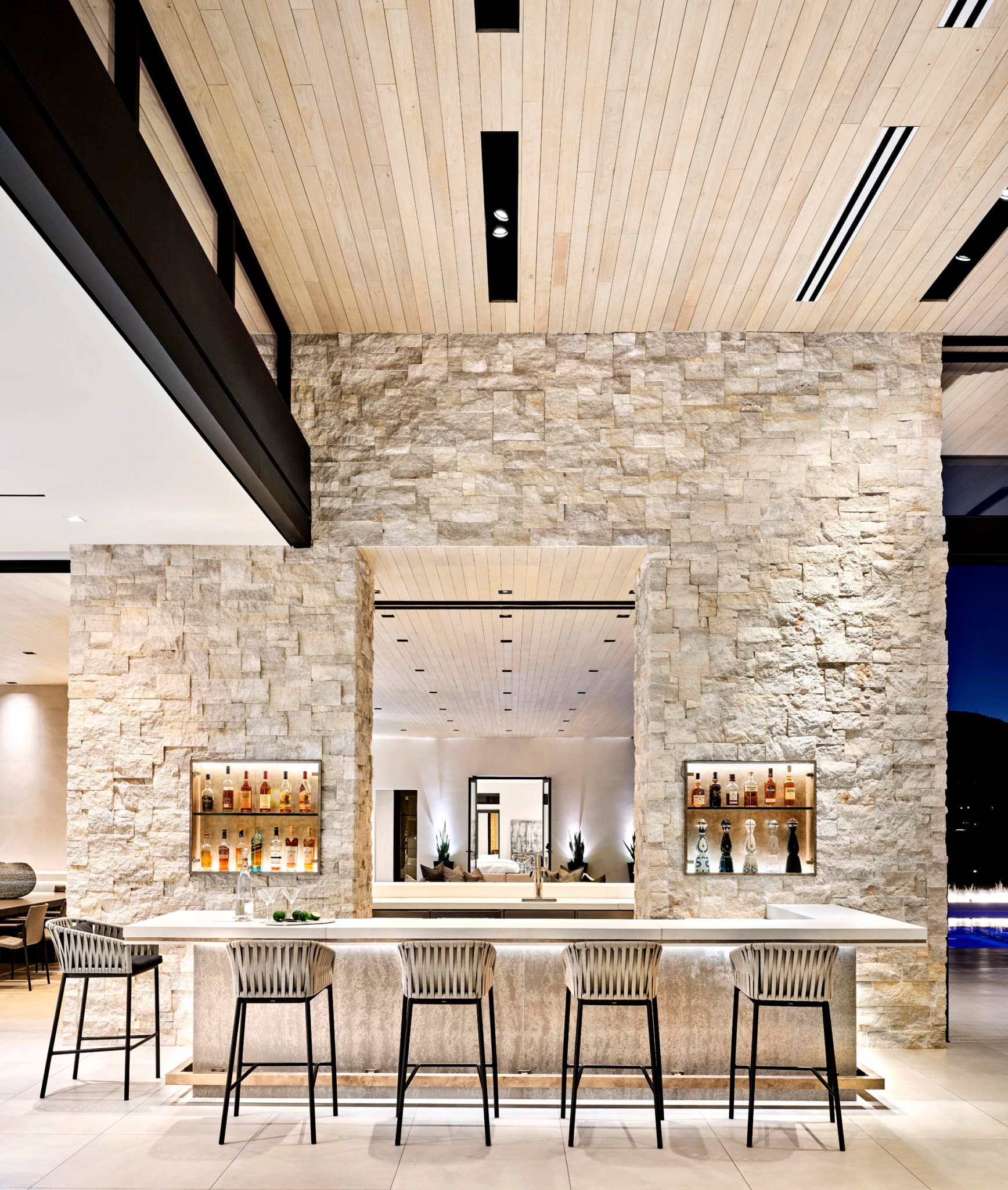 Nob Hill Real Thin Stone Veneer Interior Bar