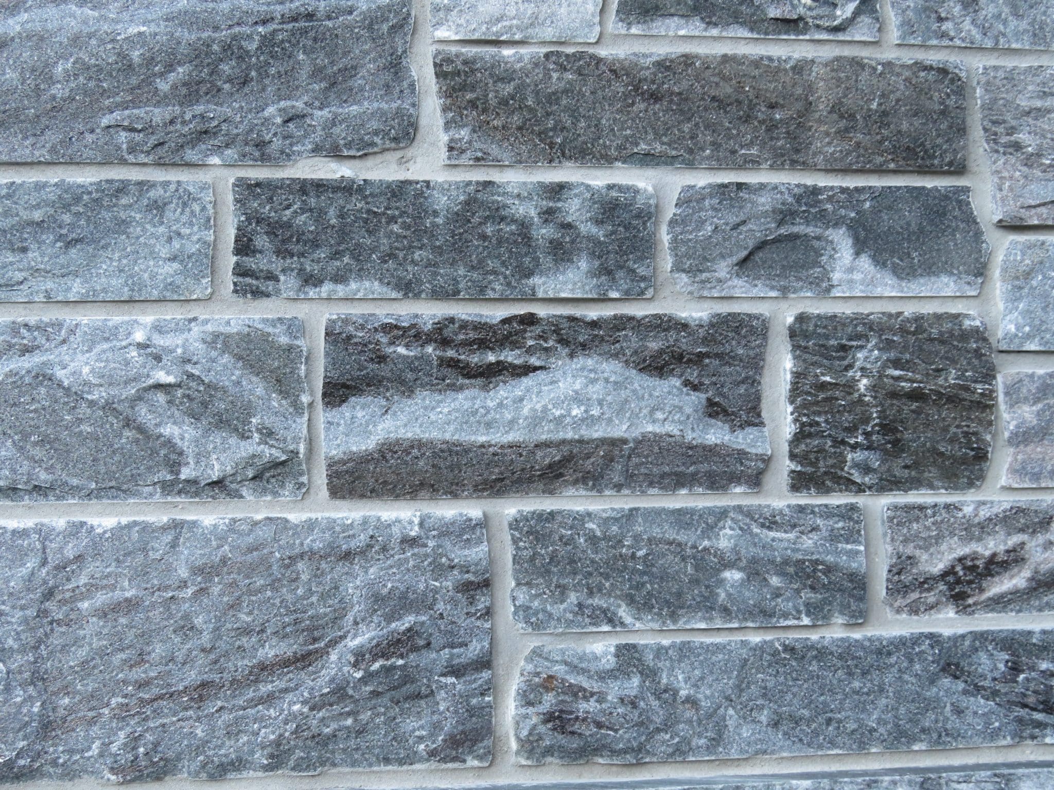 Pembroke Real Thin Stone Veneer Close-Up