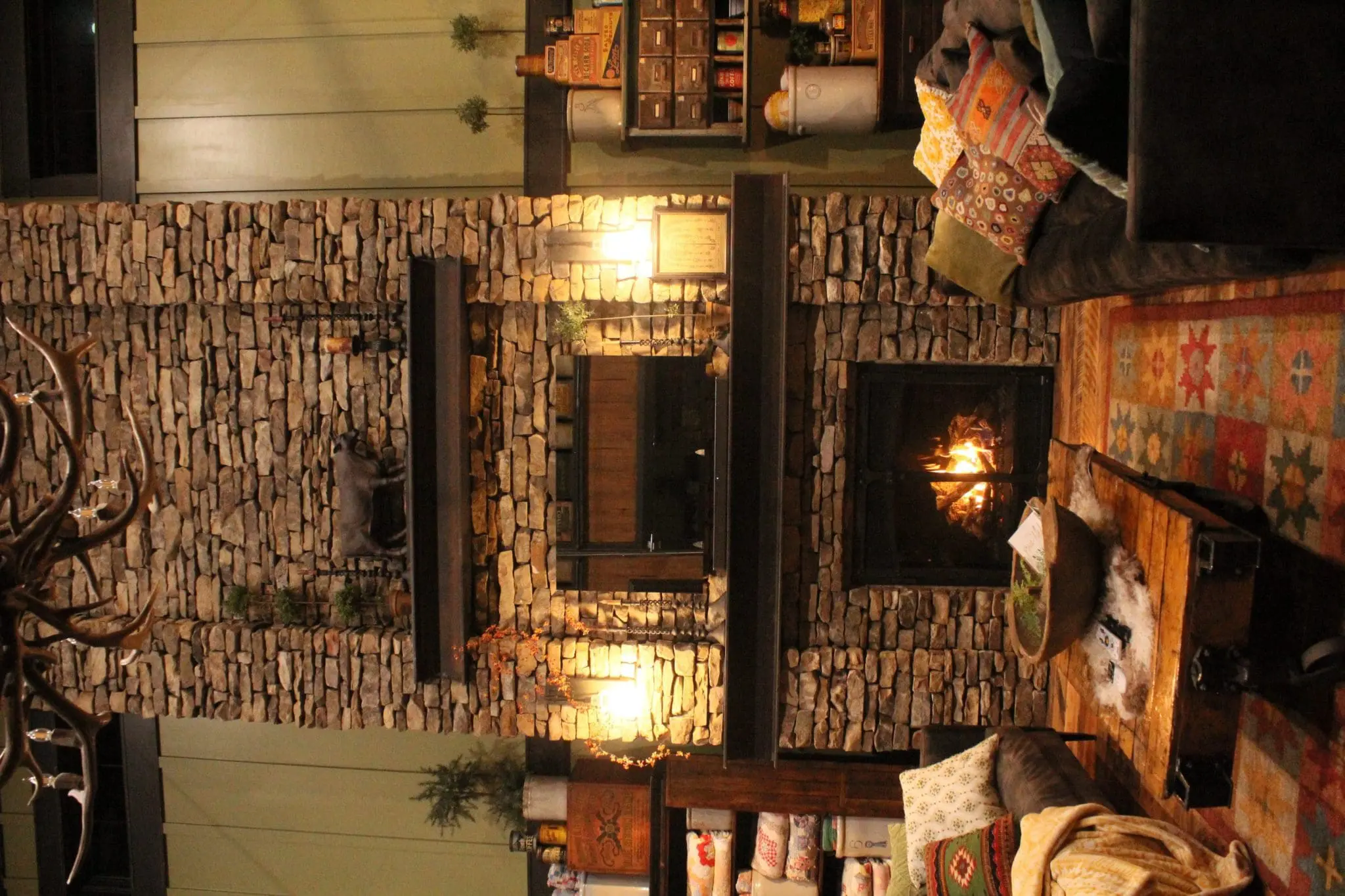 Feldberg Real Thin Stone Veneer Drystacked Fireplace