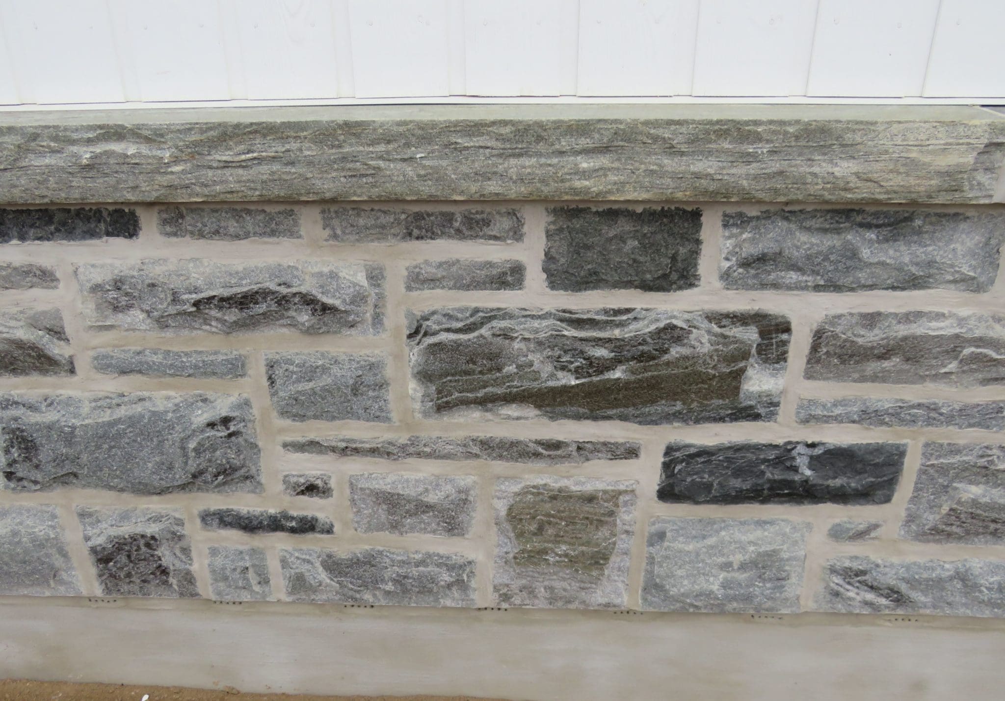 Pembroke Thin Stone Veneer Close Up with Light Mortar Flush Joint