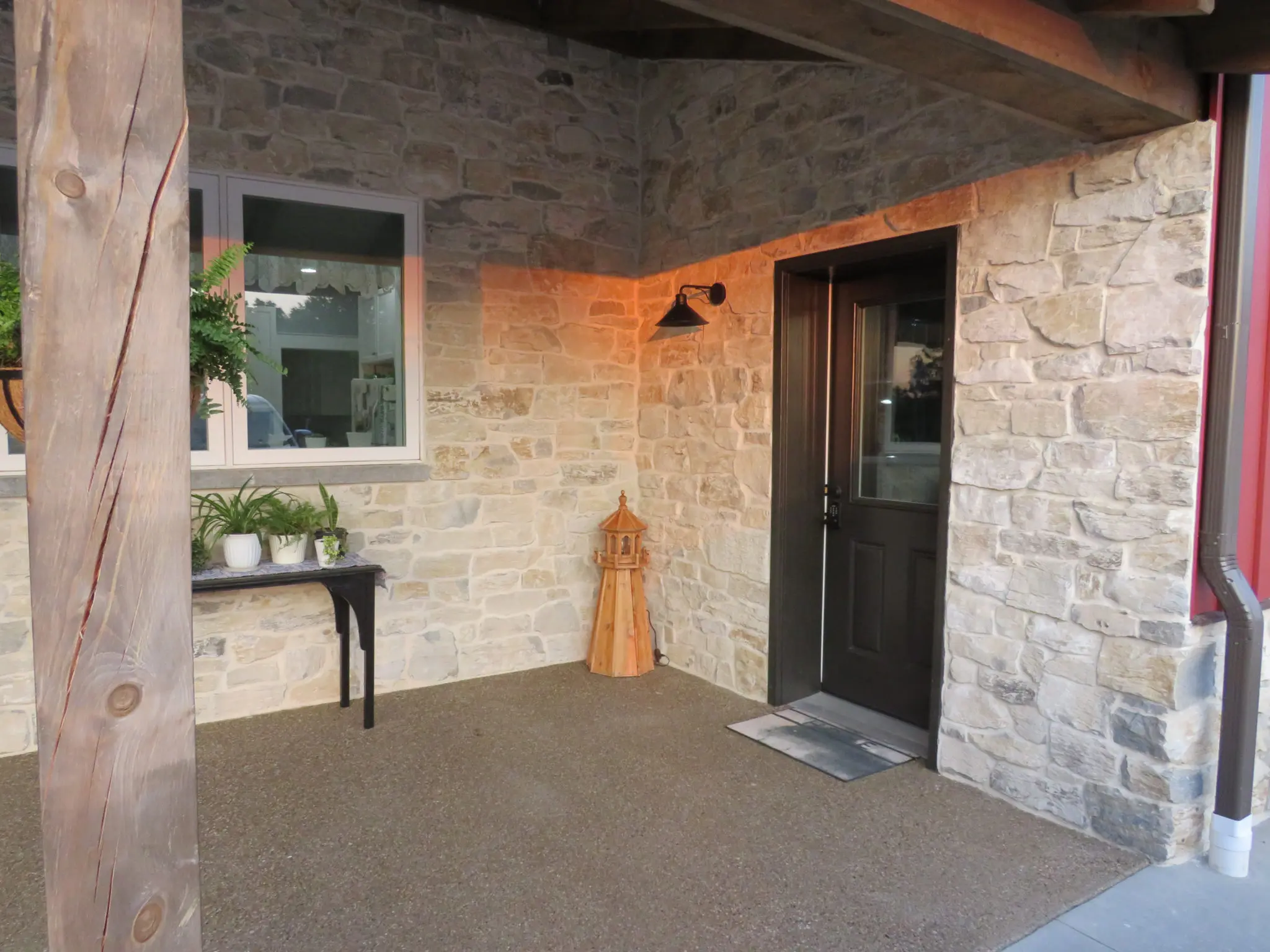 Door County Fieldstone Real Stone Veneer Entrance with White Mortar