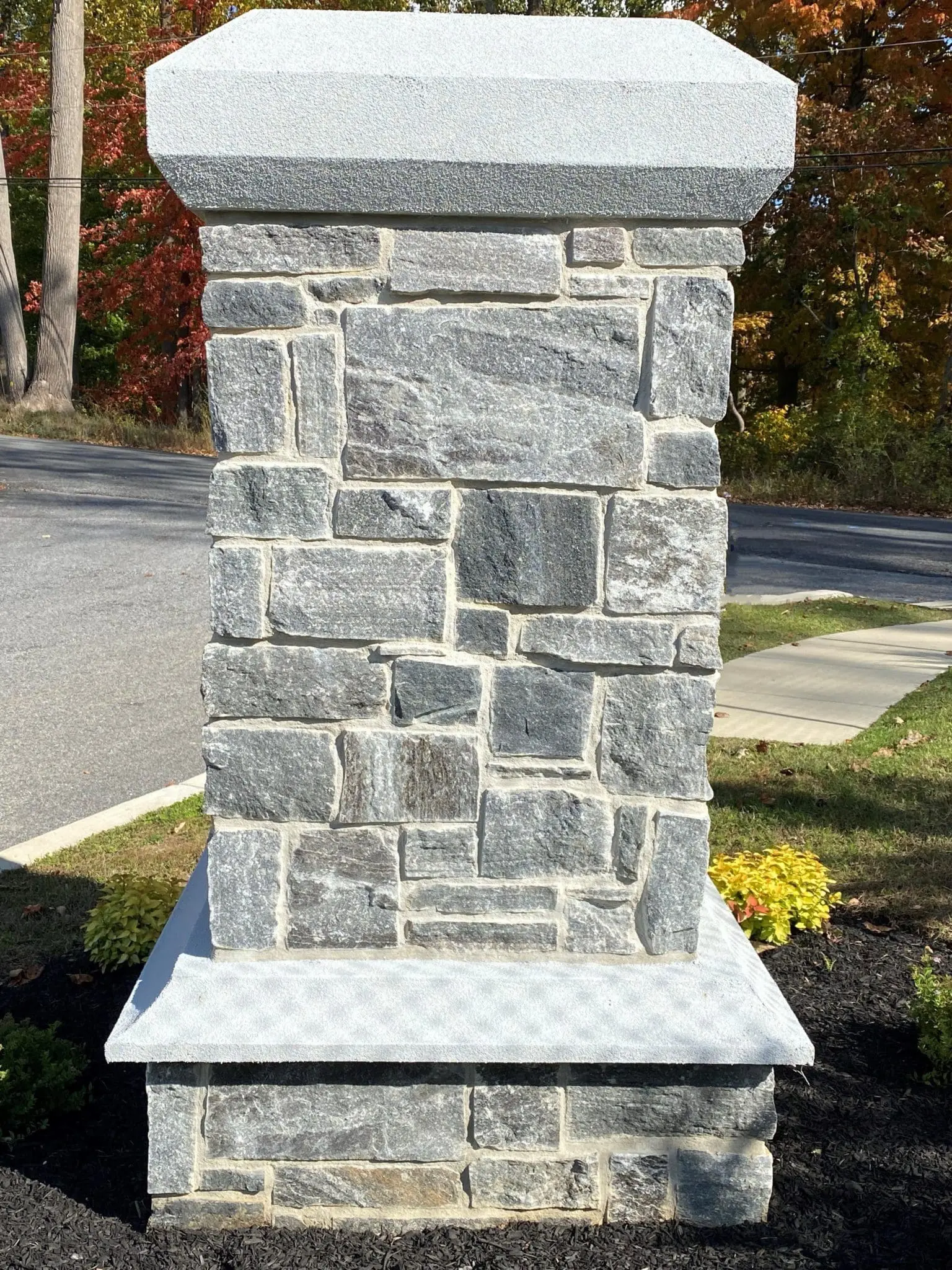 Monroe Real Thin Stone Veneer Driveway Pillar