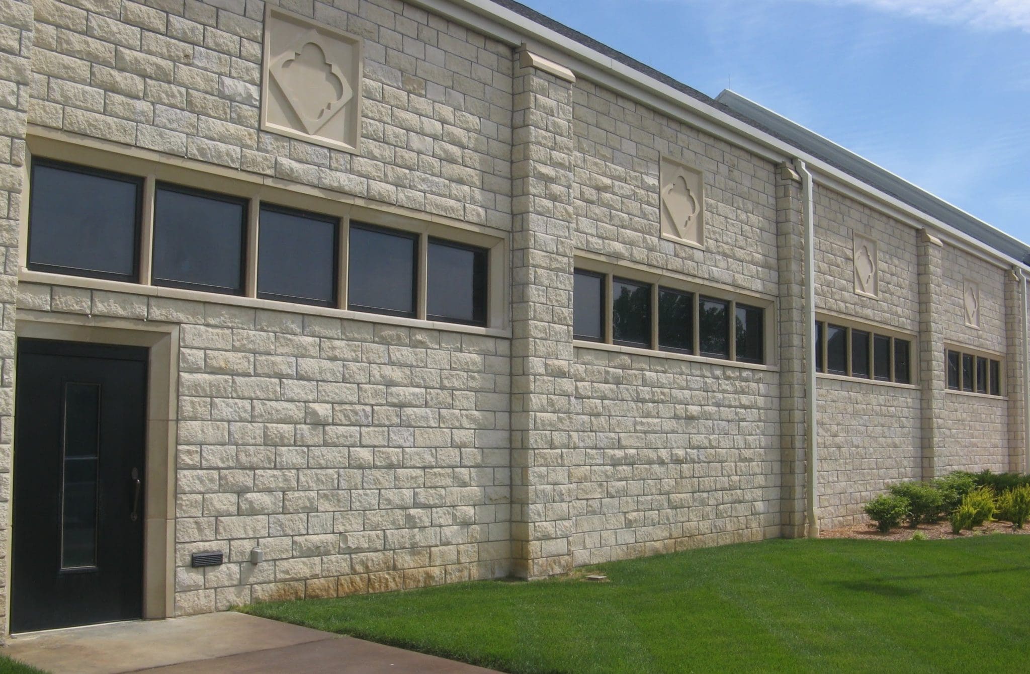 Athens Natural Dimensional Stone Commercial Exterior with Only 7.75 Inch Pieces